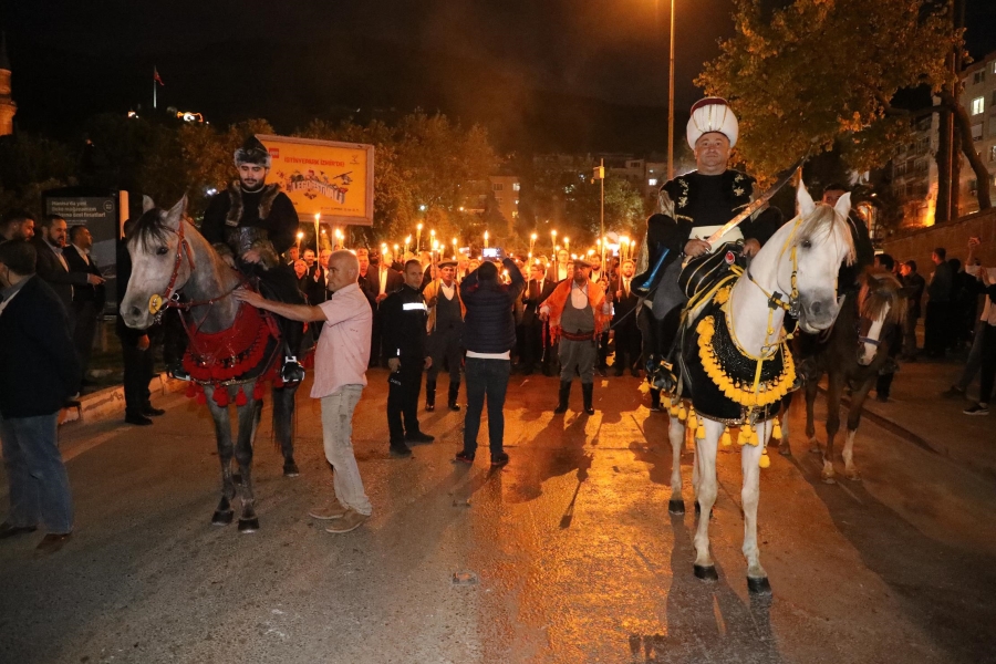 ŞEHZADELERDE COŞKULU FETİH YÜRÜYÜŞÜ