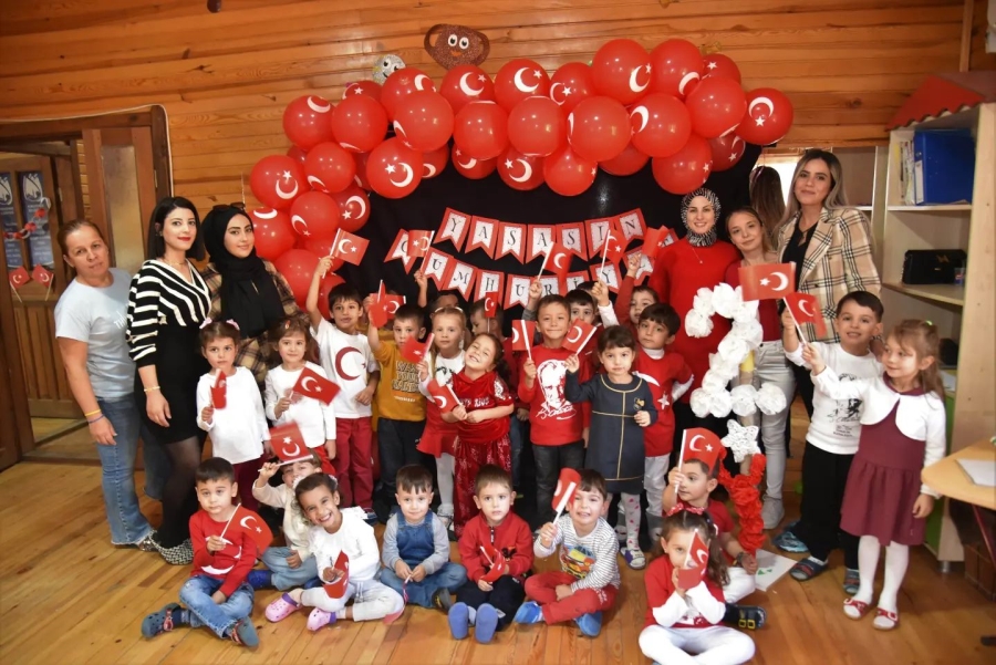 YUNUSEMRELİ MİNİKLER CUMHURİYET BAYRAMI’NI KUTLADI