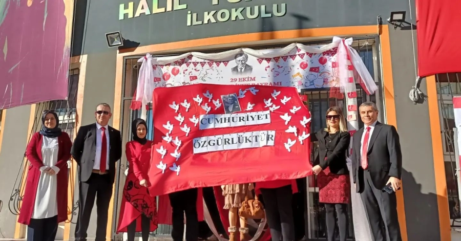 HALİL YURTSEVENDE CUMHURİYET COŞKUSU