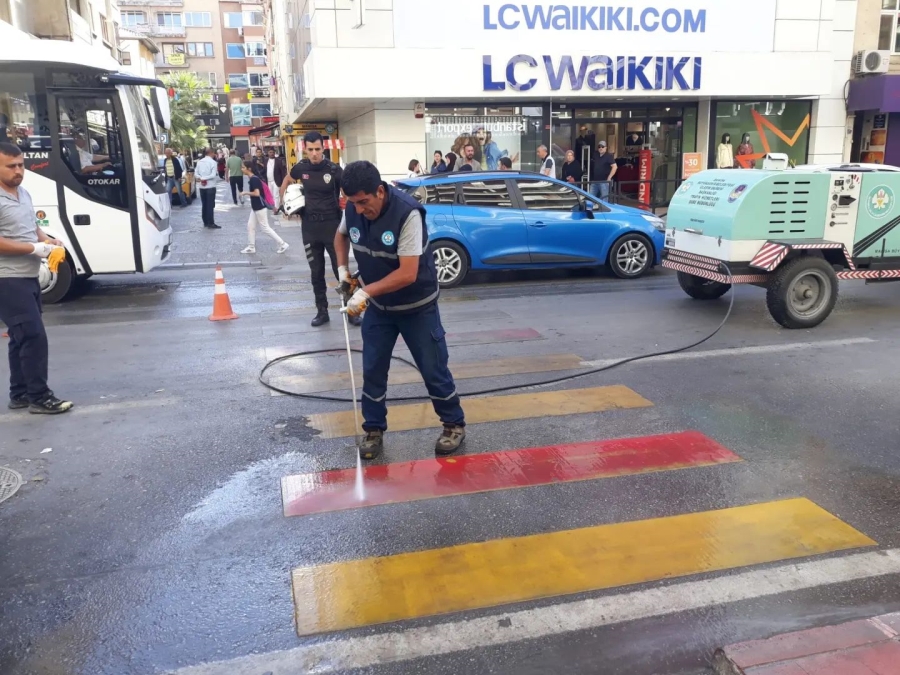 Büyükşehir, Yaya Güvenliği Tedbirlerini Arttırdı