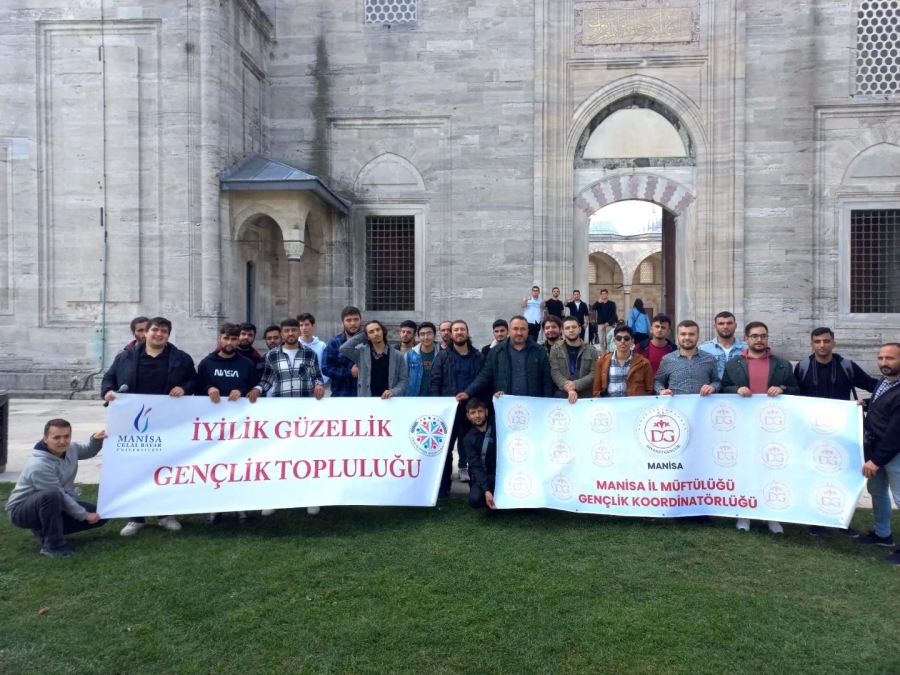 Manisa İl Müftülüğünden 100 Gençle İstanbul Gezisi