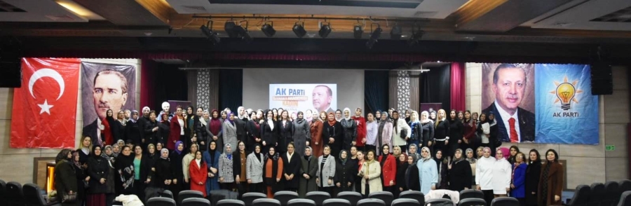 Manisa Ak Parti Siyaset Akademisi Kadın programı tamamlandı