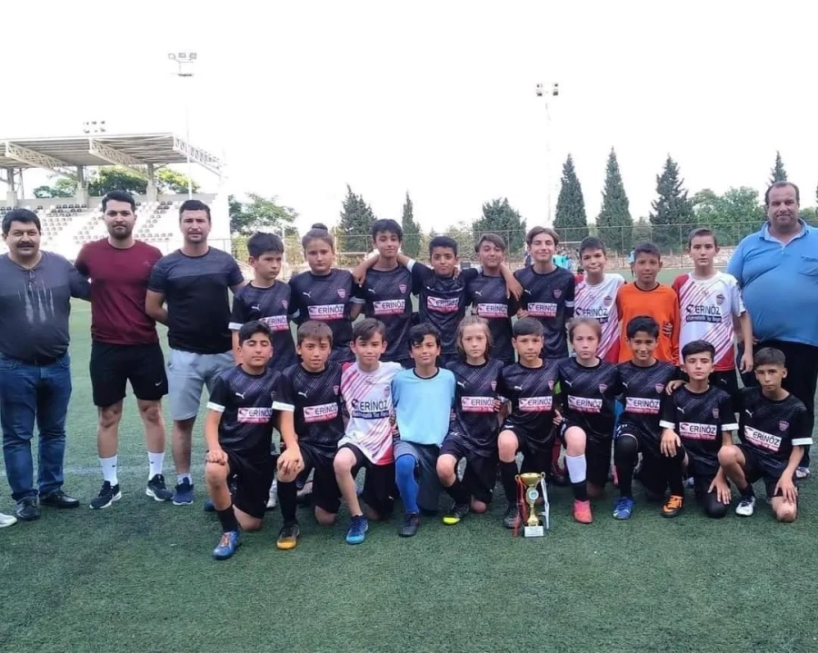 Kuşlubahçe Köprülü U12 Şampiyon