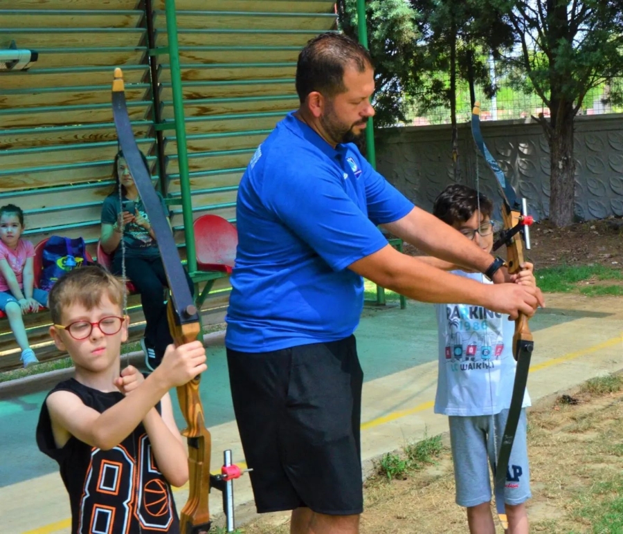 YUNUSEMRE YAZ SPOR OKULU OKÇULUKTA İLK HEYECAN