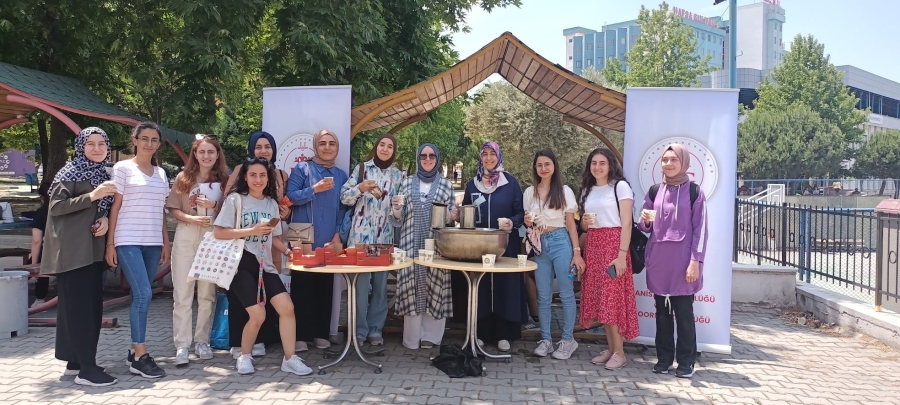 Manisa Müftülükten Final Haftasında Limonata Molası