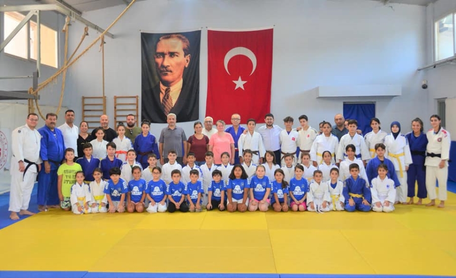  Yunusemre 