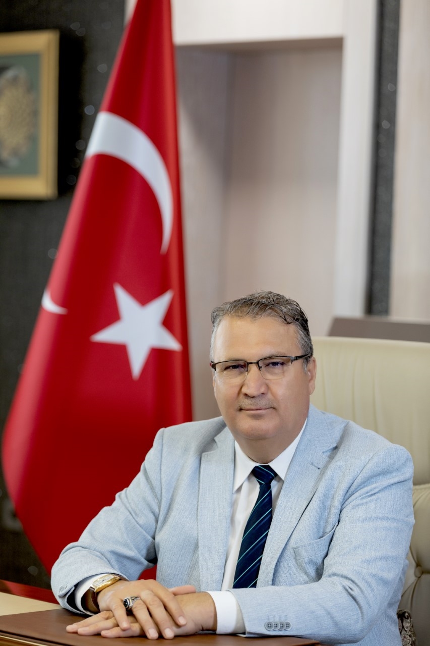 YUNUSEMRE BELEDİYESİ BİNLERECE AİLEYE KURBAN ETİ ULAŞTIRACAK