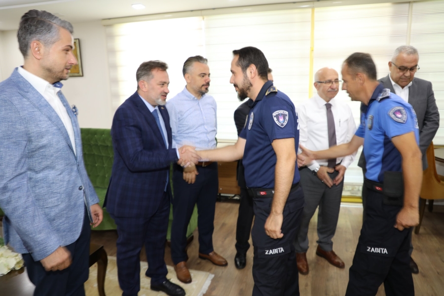 ŞEHZADELER AİLESİ BAYRAMLAŞTI