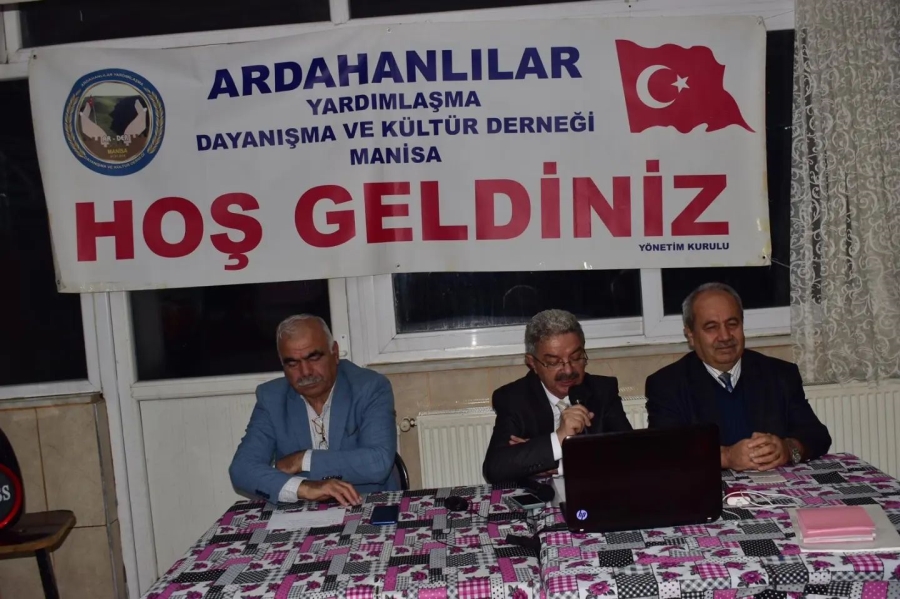 MANİSA ARDAHANLILAR DERNEĞİNDEN “BİR SAZ BİR SÖZ” ETKİNLİĞİ