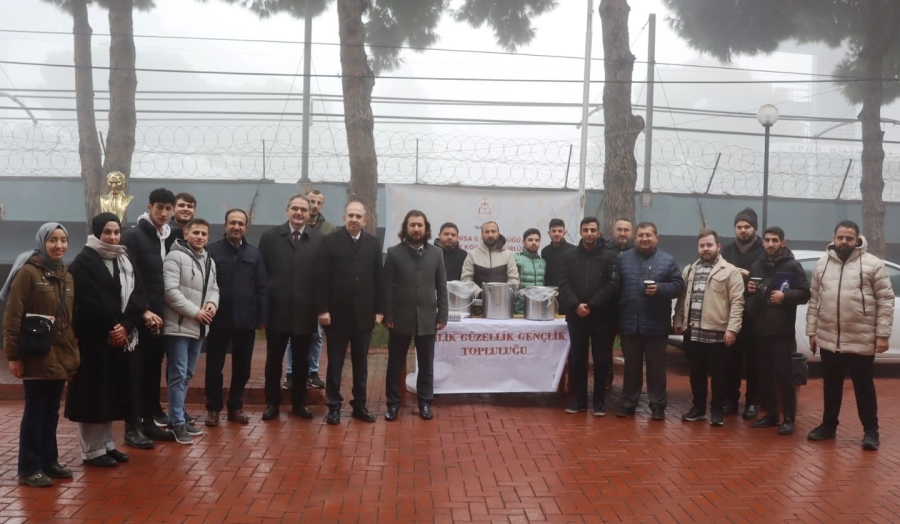 Manisa İl Müftülüğünden Gençlere Çorba   İkramı