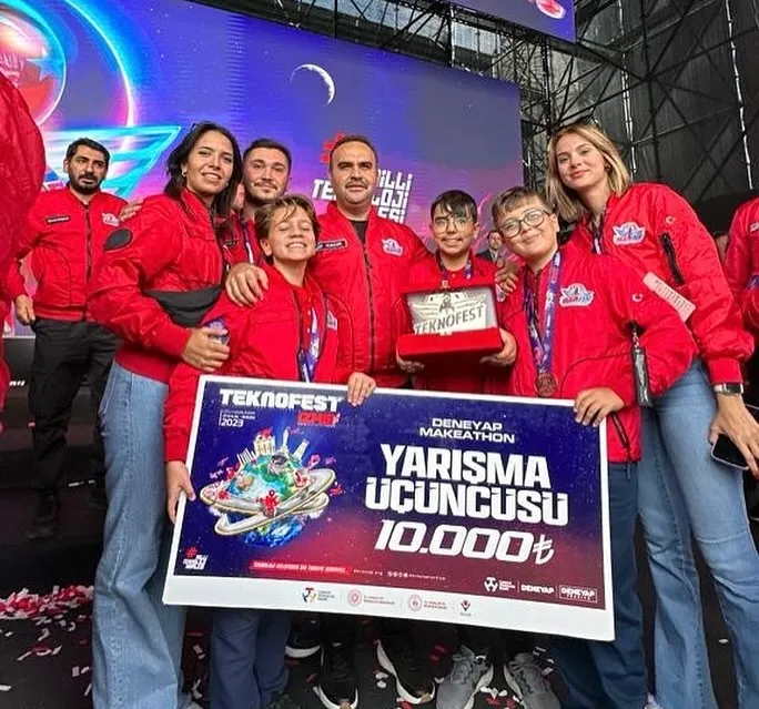 YUNUSEMRELİ VEGA TAKIMI TEKNOFEST’TEN ÖDÜLLE DÖNDÜ