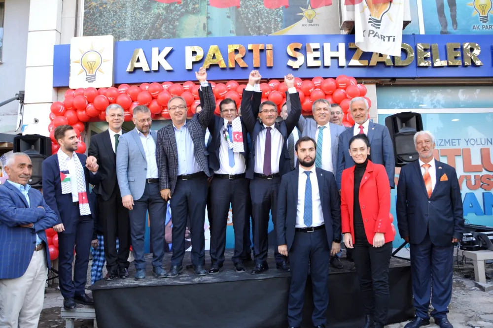 AK Parti’de İbrahim Onaylı, Şehzadeler Belediye Başkanlığı için aday adaylığını açıkladı