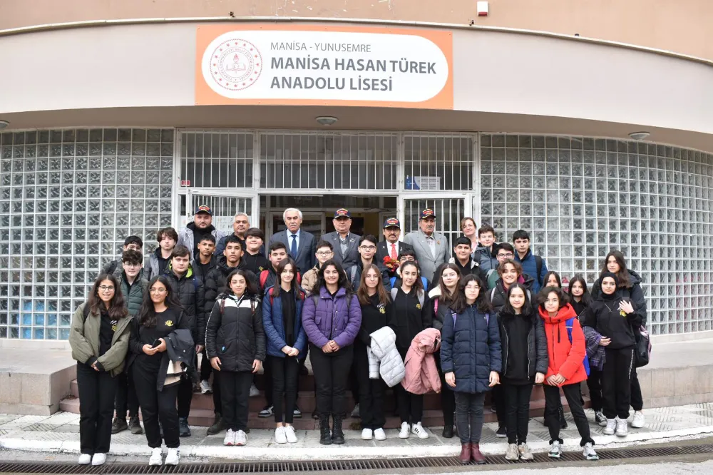 MANİSA HASAN TÜREK ANADOLU LİSESİ  ÖĞRENCİLERİNE BAYRAK, ŞEHİTLİK VE GAZİLİK KAVRAMI ANLATILDI 