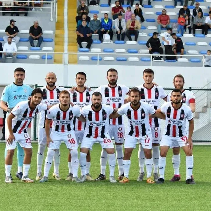 Yıldızspor 45 FK 2 Tavşanlı Tepecik 1