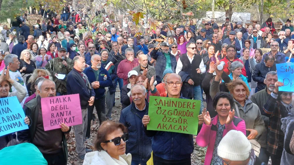 ŞAHİNDERESİ