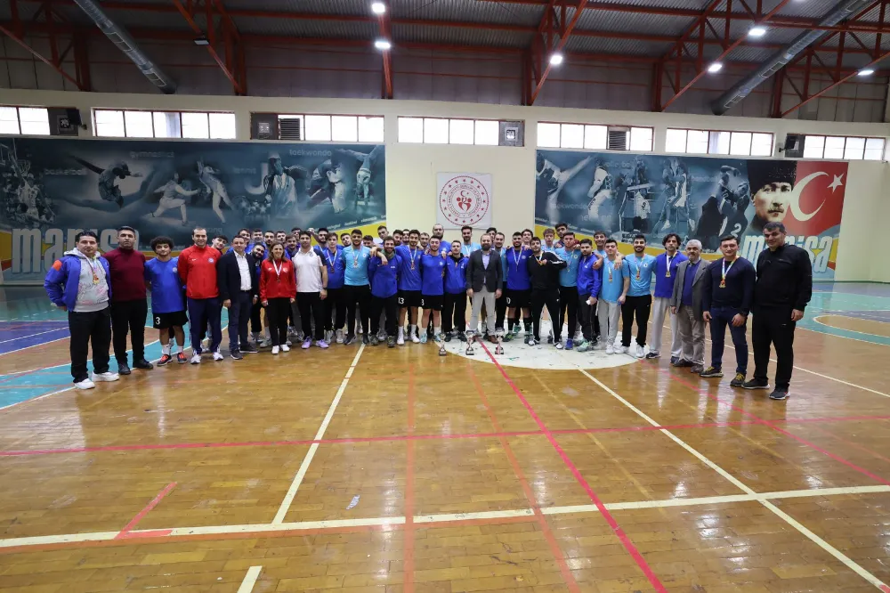 Manisa  ÜNİLİG Hentbol Bölgesel Lig Müsabakalarına ev sahipliği yaptı