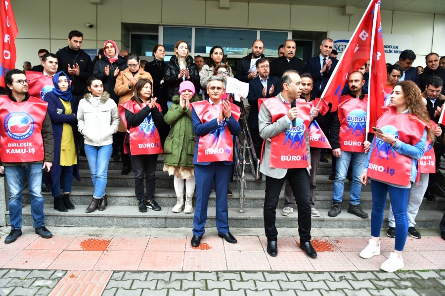 Manisa’daki SGK Çalışanlarından EYT Başvuru feryadı..