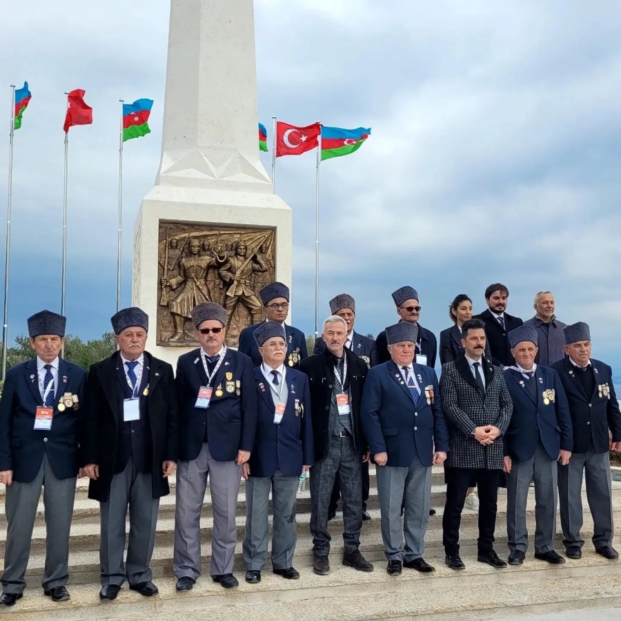 Manisa Azerbaycan Kültür ve Dayanışma Derneği Çanakkale Şehitlik Abidesi