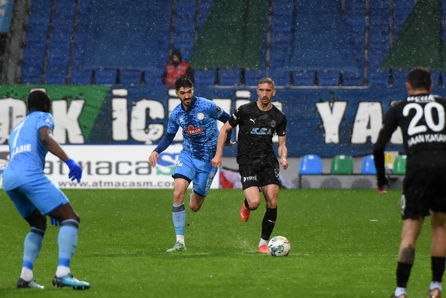 Çaykur Rizespor: 4 – Manisa FK: 2