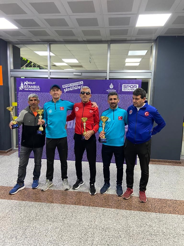 Ahmet Bayram N Kolay Maratonda Kürsüye Çıktı