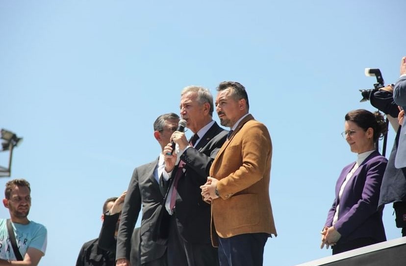 YAVAŞ: PKK İSTEDİĞİ İÇİN ZORLA KALDIRDIKLARI TC TABELALARINI GERİ GETİRDİK