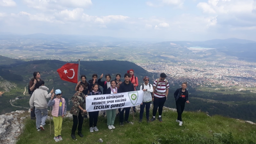 Manisa Büyükşehir’in dağcıları Soma Darkale’de