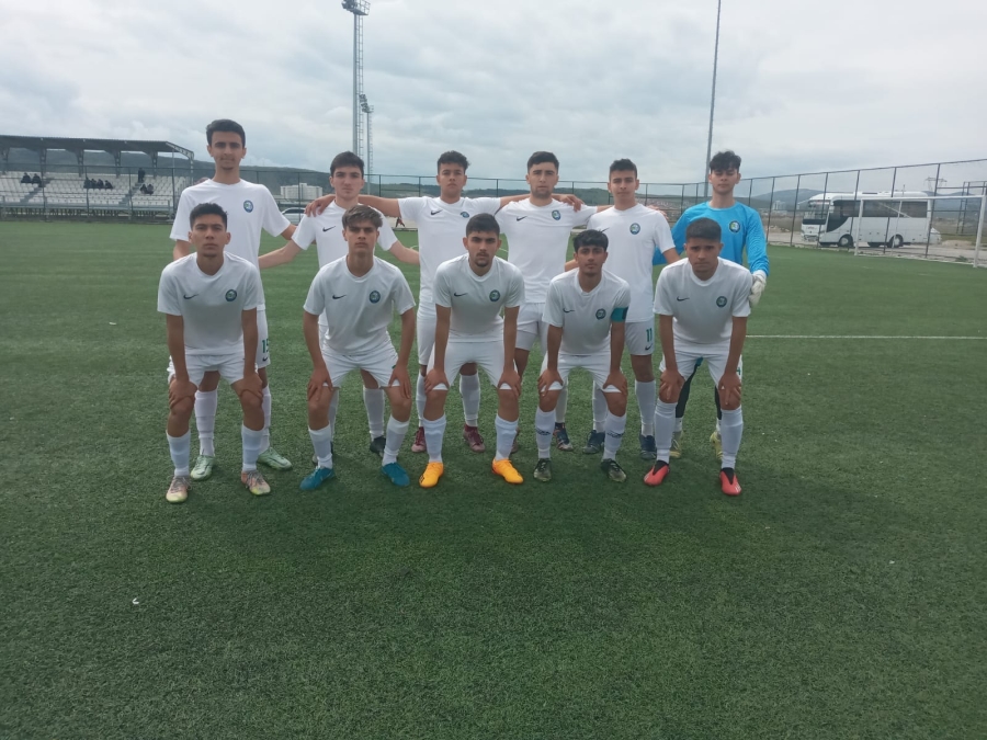 Salihli Belediyespor U18  Galibiyetle Başladı 3-2