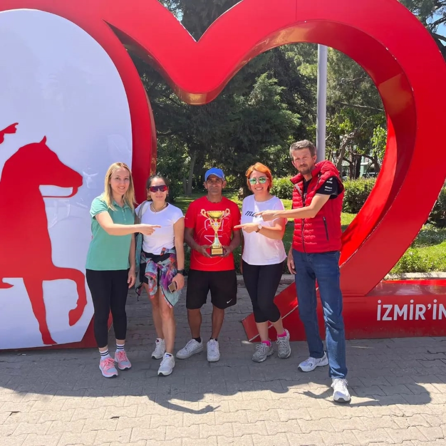 Manisa Büyükşehirli  AtletAhmet Bayram Maraton İzmir’de Kürsüye Çıktı