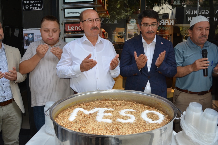 Manisa Esnaf ve Sanatkarlar Odası (MESO) Aşure hayrı 