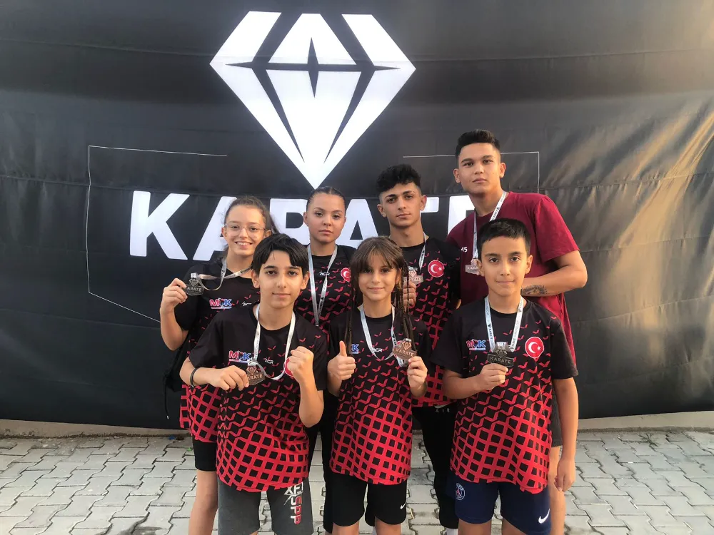 Manisa Büyükşehirli sporculardan Diamond Cup Karate Turnuvasında 7 Madalya  