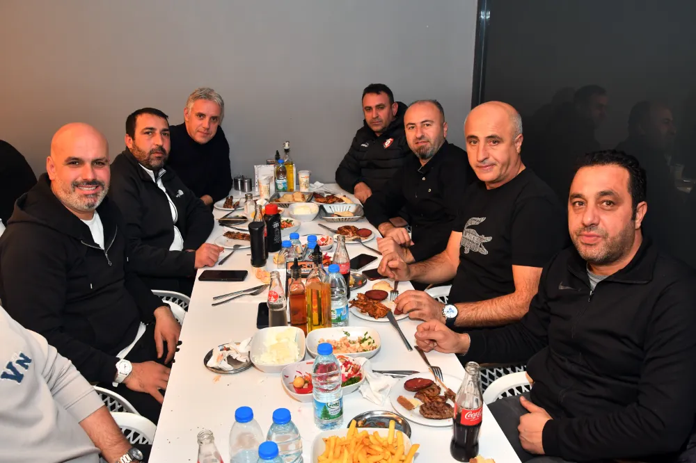 Yıldızspor 45 FK Yemekte Bir Araya Geldi