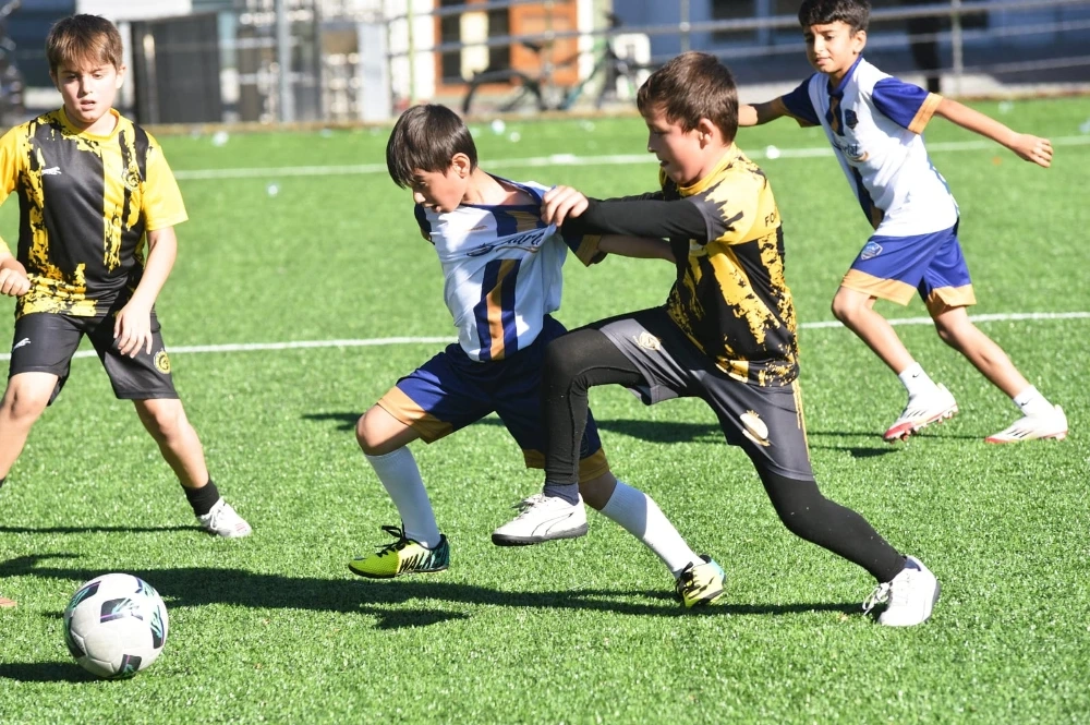 Yunusemre’de Cumhuriyet Bayramı Kupası sahiplerini buldu