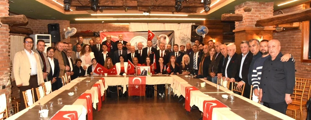 Manisa Dostlar Meclisi’nden Cumhuriyet ve Dayanışma Buluşması