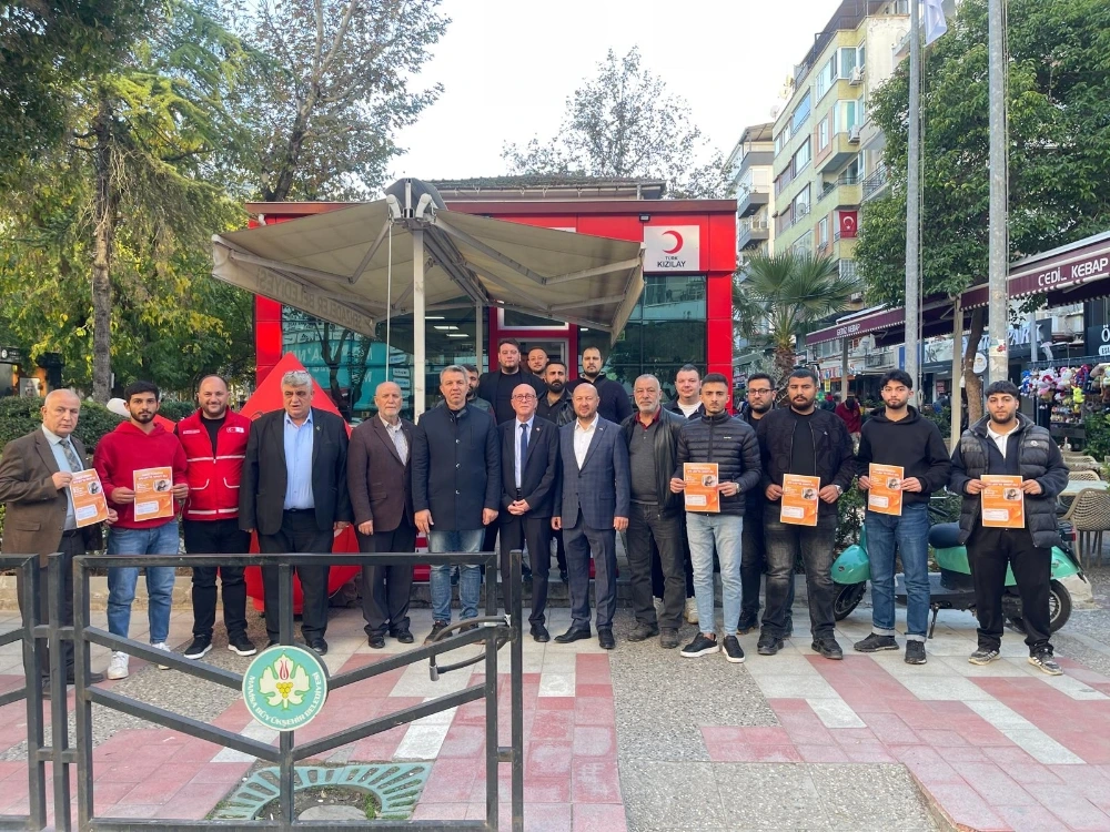Manisa’da Celali Aşireti Gençlerinden Kızılay’a Örnek Kan Bağışı