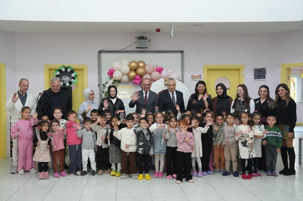 Başkan Çetin Akın Öğretmenlerle 24 Kasım’ı Kutladı