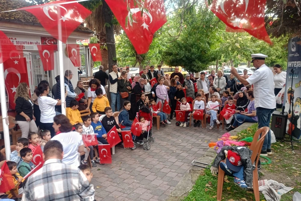 YUNUSEMRELİ MİNİKLER ÇİLLİ’YLE EĞLENİYOR