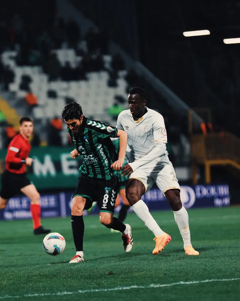Manisa FK lidere  diş geçiremedi(0-2)