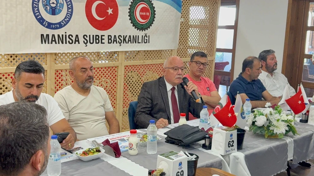 Hizmet-İş Sendikası’ndan Manisa’da Basın Açıklaması