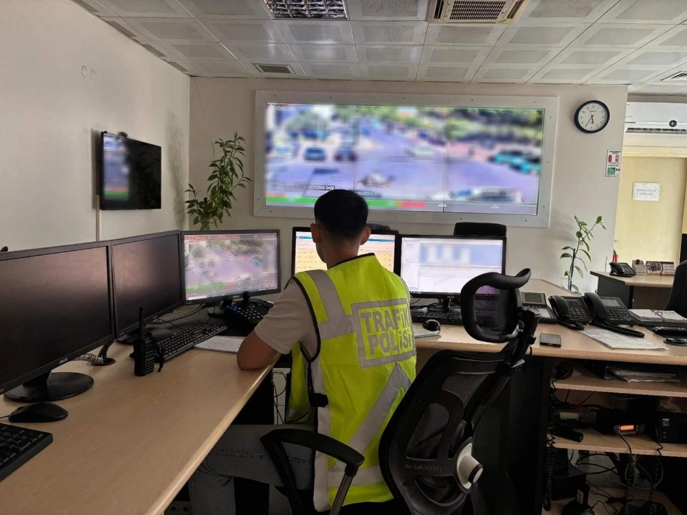 Manisa’da Motosikletlilere KGYS Üzerinden Sıkı Denetim