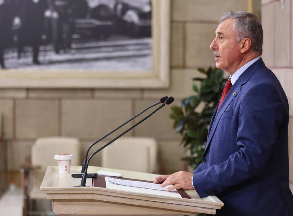 Selçuk Özdağ: “İstanbul’un İlçeleri Betonla Nefessiz Bırakıldı”