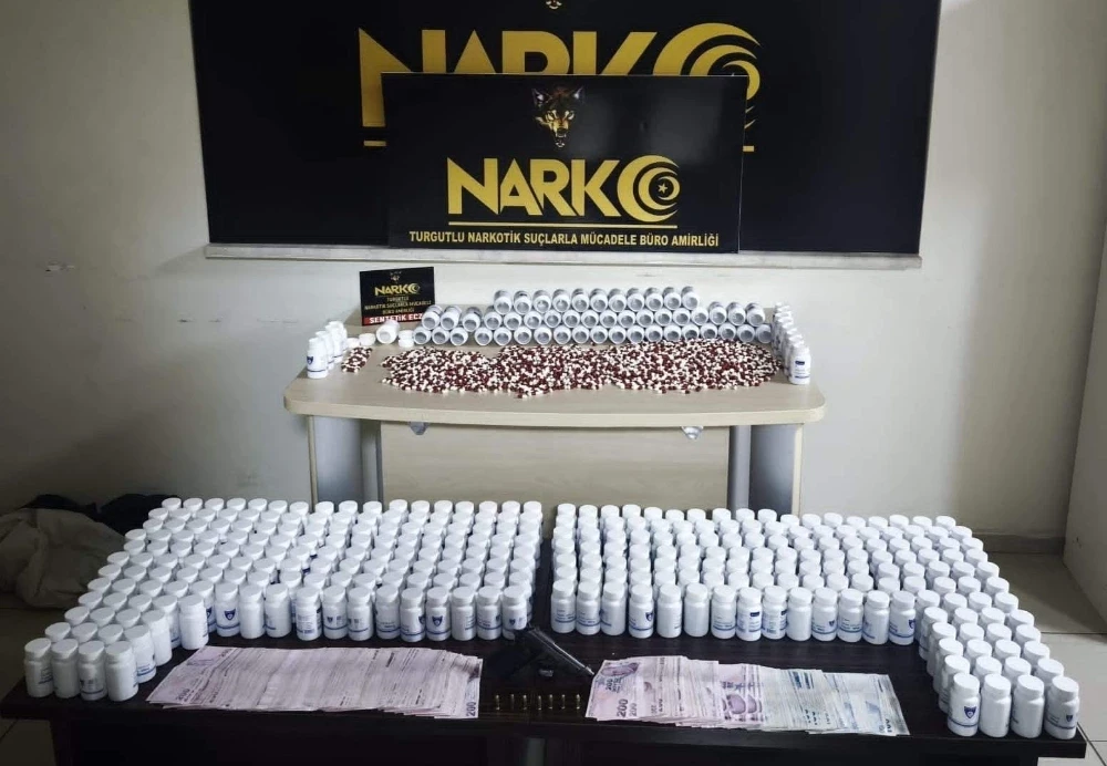 Manisa’da Uyuşturucu Operasyonu: 29 Bin Sentetik Ecza Ele Geçirildi