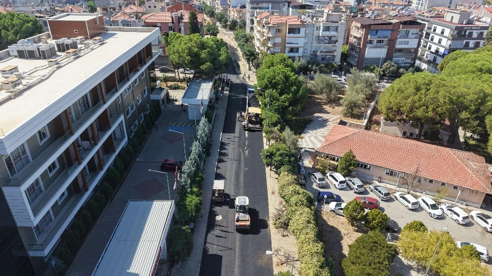 Salihli ve Kırkağaç’ta Sıcak Asfalt Çalışmaları Başladı
