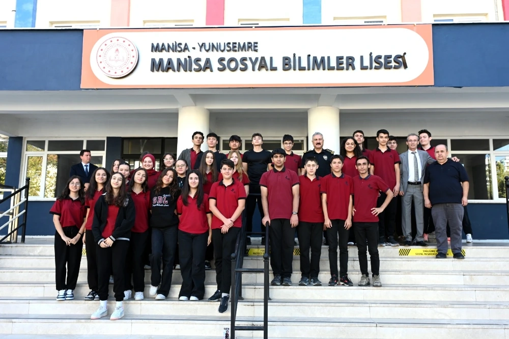 Emniyet Müdürü Fahri Aktaş Öğrencilerle Buluştu