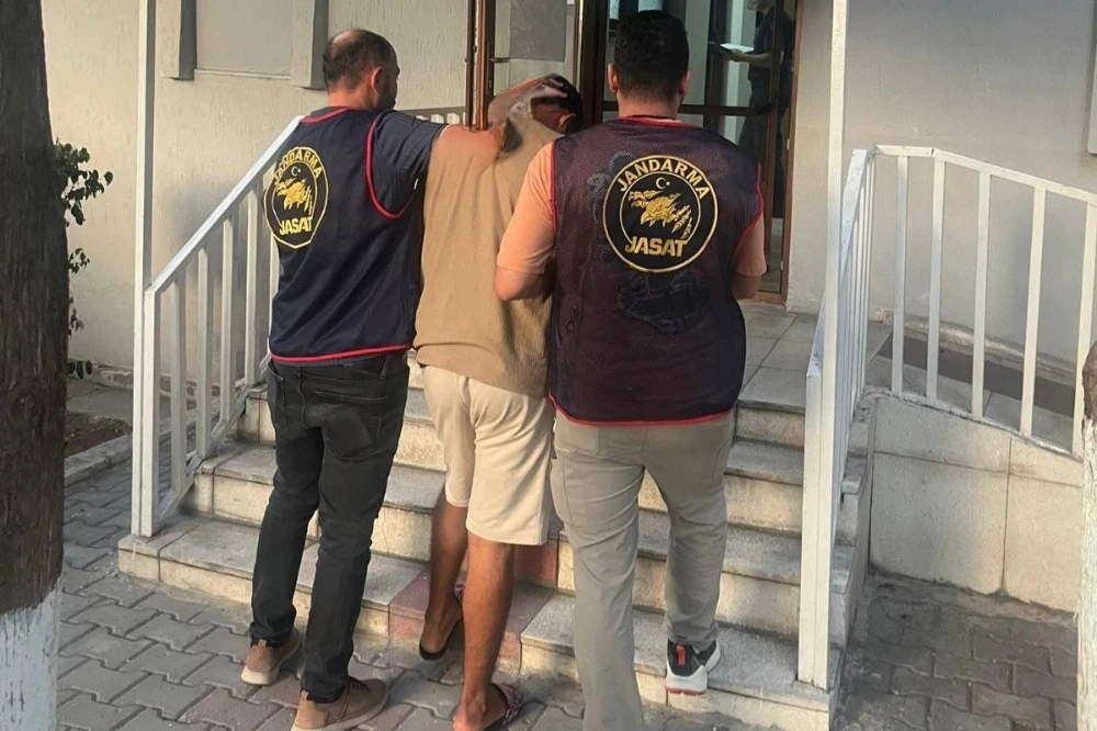 Manisa’da 29 Suç Dosyası Bulunan Dolandırıcı Yakalandı