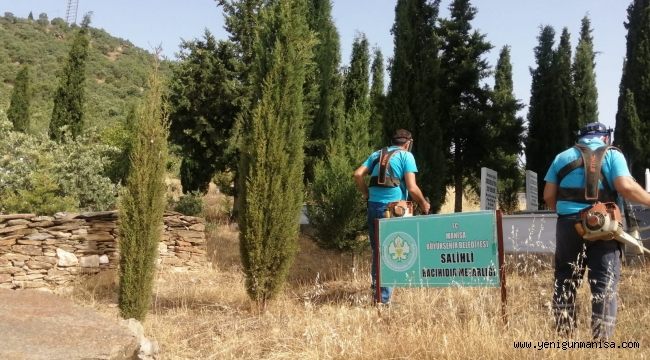 MEZARLIKLARDA  TEMİZLİK ÇALIŞMASI DEVAM EDİYOR