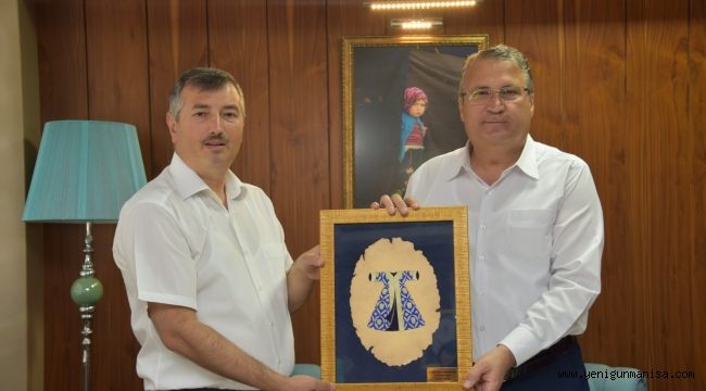 BAŞSAVCI ÇİÇEKLİ BAŞKAN ÇERÇİ İLE VEDALAŞTI  