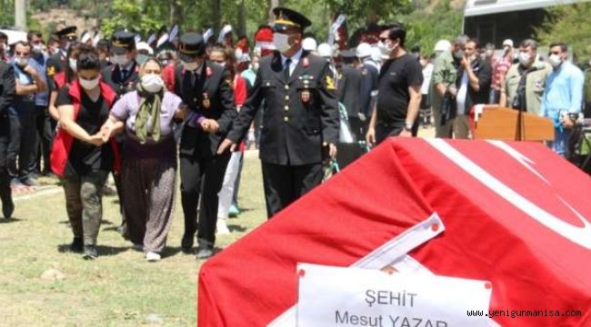  Manisa şehidini uğurladı