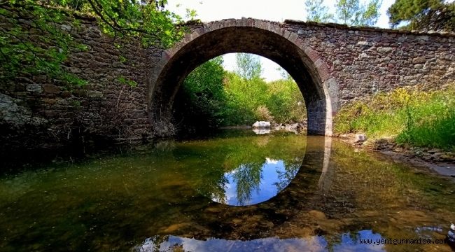 Tarihi Köprünün Çevresi Güzelleşti