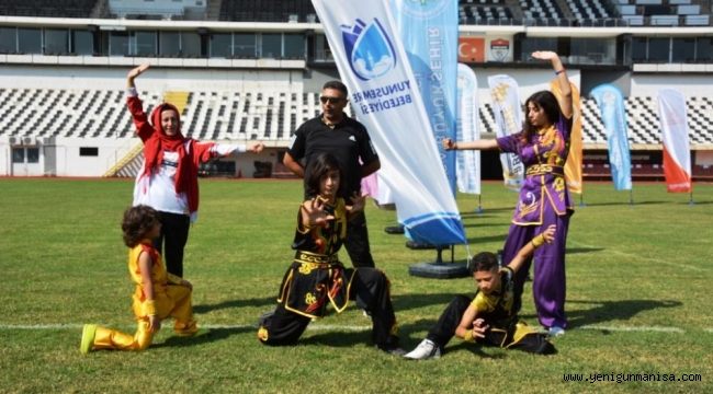 AİLE BOYU KUNGFCULAR