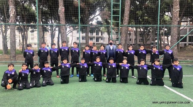  BAŞKAN ALKAN’DAN HOROZKÖYSPOR ALTYAPI İDMANINA ZİYARET